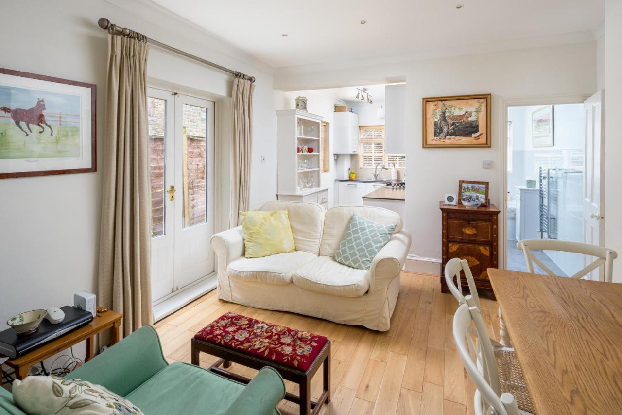 Charming 2Br Flat With Patio In Hammersmith Londen Buitenkant foto