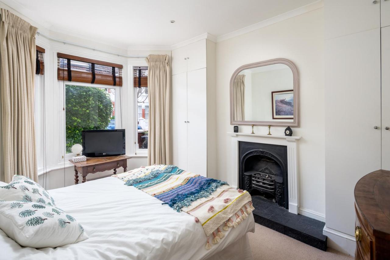 Charming 2Br Flat With Patio In Hammersmith Londen Buitenkant foto